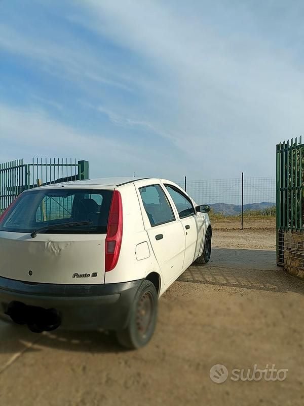 Usata Fiat Punto 2000 Bianco Utilitaria