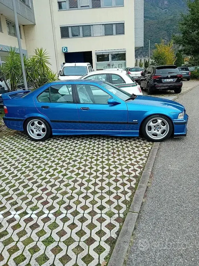 Usata BMW M3 321 CV (236 kW) 2023 Bluazzurro Berlina