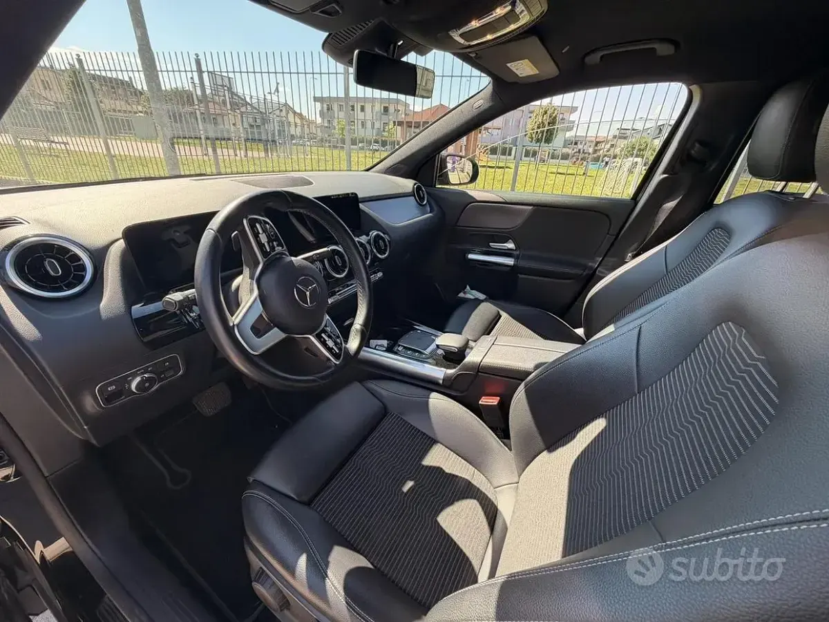 Usata Mercedes GLA200 190 CV (139 kW) 2021 Nero SUV
