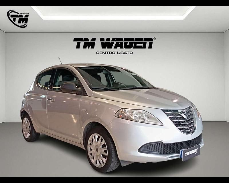 Usata Lancia Ypsilon S 95 CV (69 kW) 2015 Argento Utilitaria