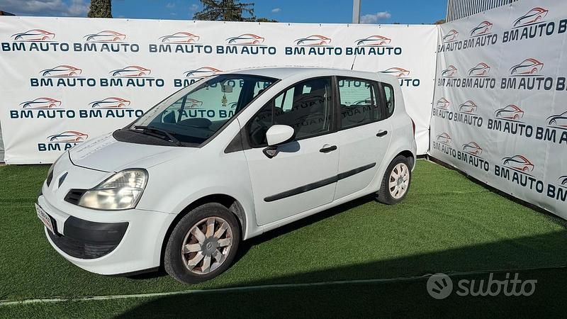 Usata Renault Modus Expression 70 CV (51 kW) 2010 Bianco Monovolume