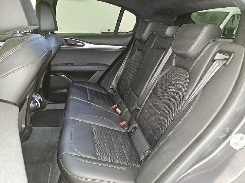 Usata Alfa Romeo Stelvio Sprint 190 CV (139 kW) 2022 Grigio SUV
