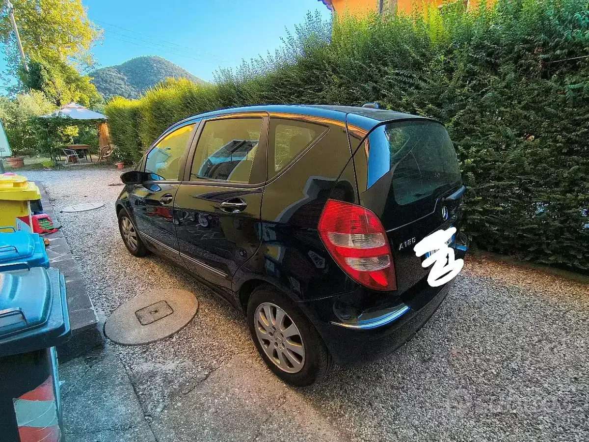 Usata Mercedes A180 109 CV (80 kW) 2006 Nero Berlina