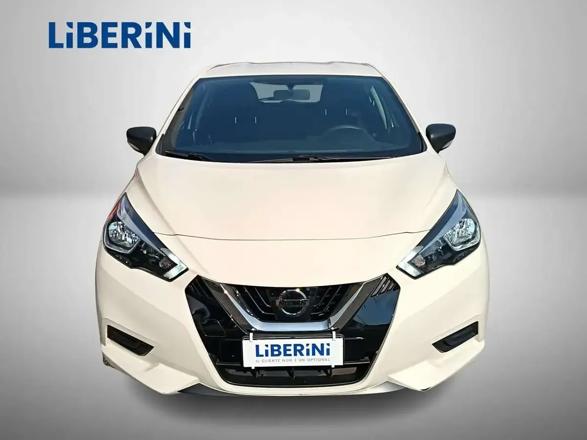 Usata Nissan Micra Visia+ 71 CV (52 kW) 2020 Beige Utilitaria