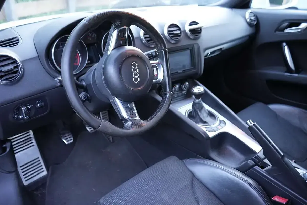 Usata Audi TT Ambiente 200 CV (147 kW) 2012 Bianco Coupé
