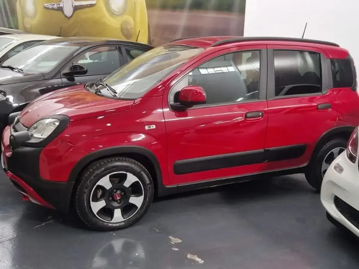 Usata Fiat Panda Cross Cross 70 CV (51 kW) 2024 Utilitaria