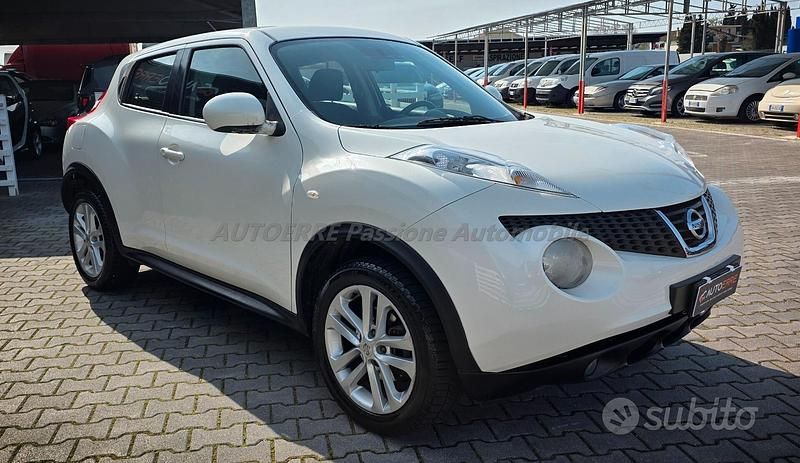 Używany Nissan Juke Acenta 110 KM (80 kW) 2014 Biały SUV