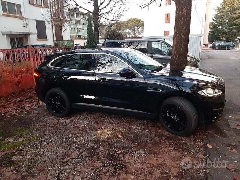 Usata Jaguar F-Pace 180 CV (132 kW) 2017 Nero SUV