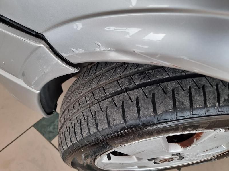 Usata Opel Astra Elegance 75 CV (55 kW) 2002 Grigio Berlina