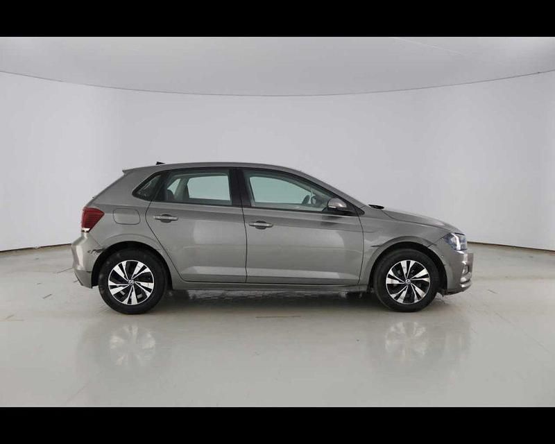 Usata VW Polo Comfortline 95 CV (69 kW) 2021 Grigio Utilitaria