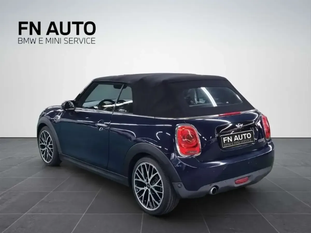 Usata Mini Cooper D Cabriolet 116 CV (85 kW) 2016 Blu/azzurro Cabrio
