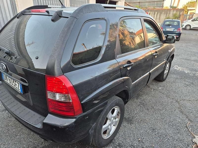 Usata Kia Sportage Active 140 CV (102 kW) 2008 Nero SUV