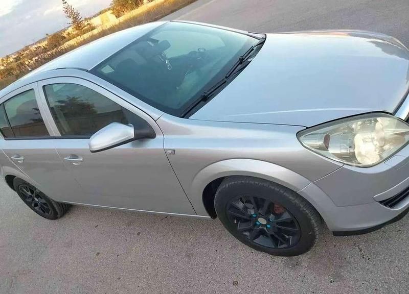 Usata Opel Astra 99 CV (72 kW) 2004 Grigio Berlina