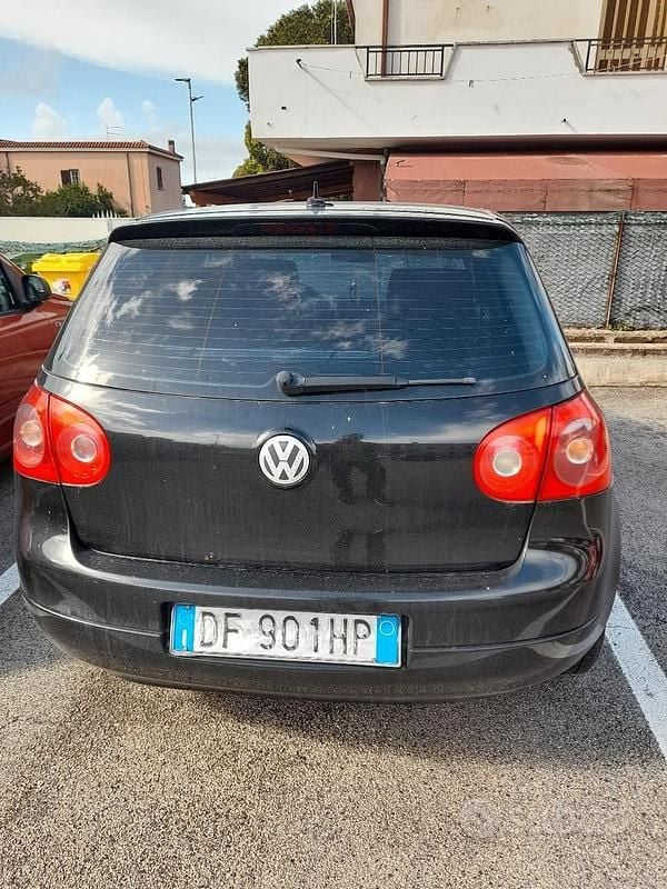 Usata VW Golf V Comfortline 105 CV (77 kW) 2007 Nero Berlina