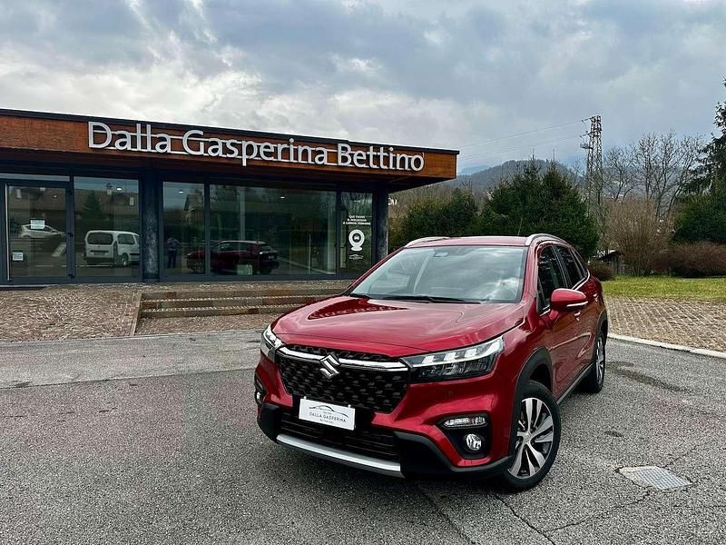 Usata Suzuki SX4 S-Cross 129 CV (94 kW) 2023 Rosso siviglia SUV