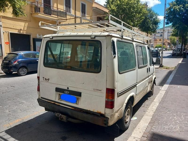 Usata Ford Transit 76 CV (55 kW) 1996 Bianco Berlina