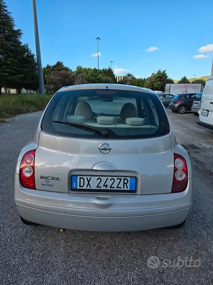 Usata Nissan Micra 80 CV (58 kW) 2009 Grigio Berlina