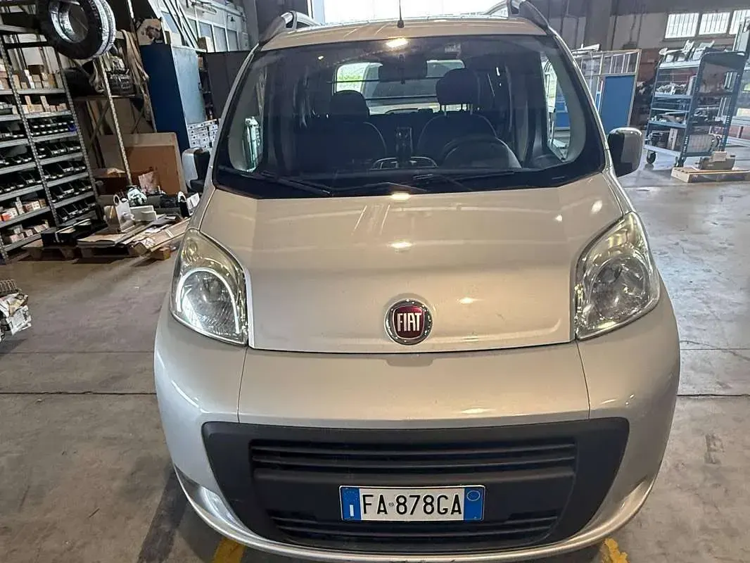 Usata Fiat Qubo Trekking 77 CV (56 kW) 2015 Grigio Monovolume