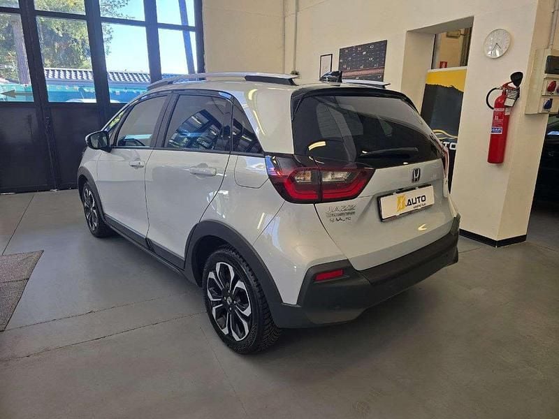 Usata Honda Jazz Executive 98 CV (72 kW) 2021 Argento Utilitaria