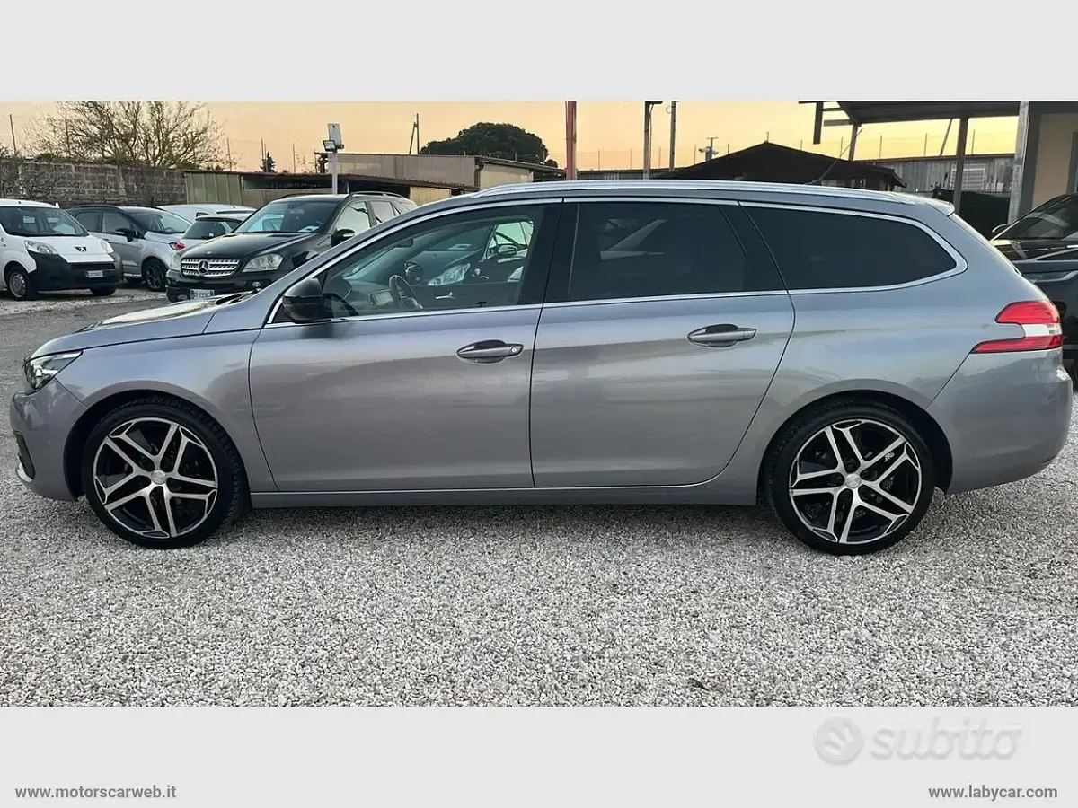 Usata Peugeot 308 Allure 131 CV (96 kW) 2018 Grigio Station wagon