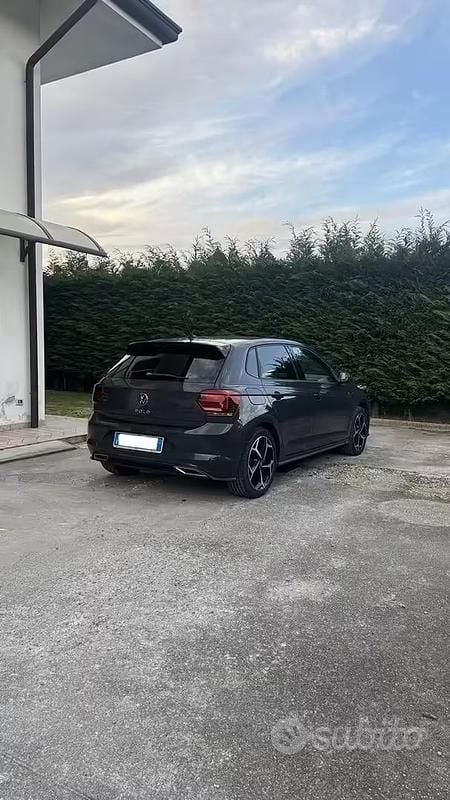 Usata VW Polo R-line 95 CV (69 kW) 2020 Utilitaria