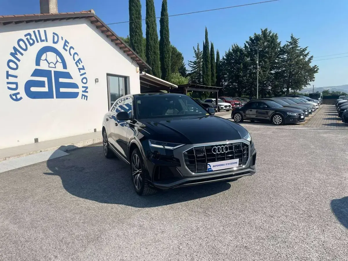 Usata Audi Q8 S-Line 231 CV (169 kW) 2023 Nero SUV