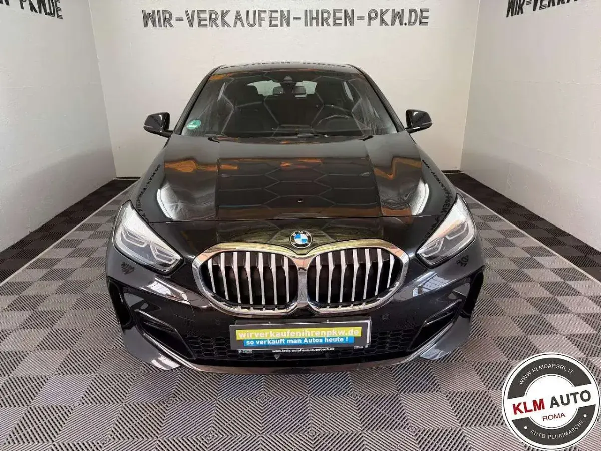 Usata BMW 120 M Sport 178 CV (130 kW) 2022 Nero Utilitaria