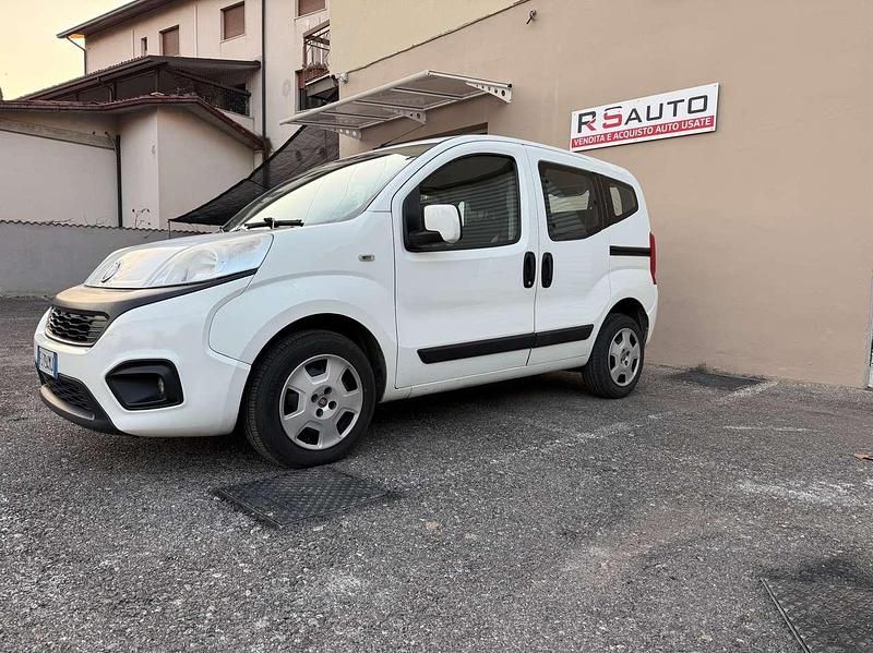 Usata Fiat Qubo Easy 80 CV (58 kW) 2017 Bianco Monovolume