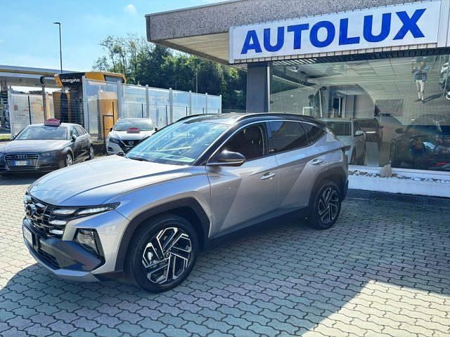 Usata Hyundai Tucson 160 CV (117 kW) 2025 Argento SUV