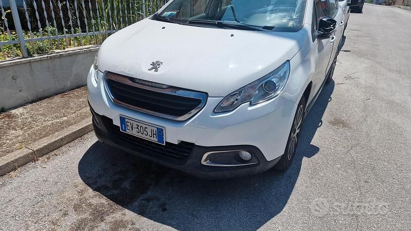 Usata Peugeot 2008 82 CV (60 kW) 2014 Bianco SUV