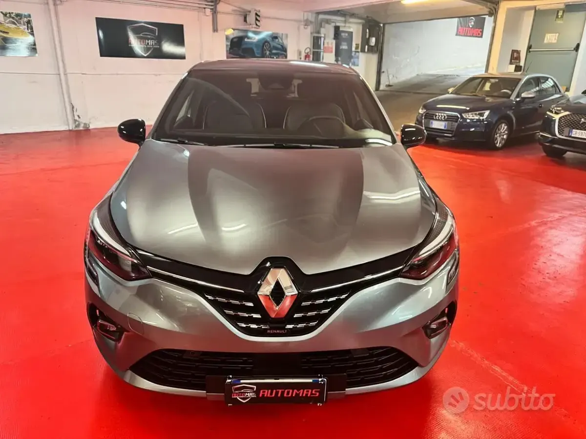 Occasion Renault Clio V 101 PK (74 kW) 2023 Grijs Sedan