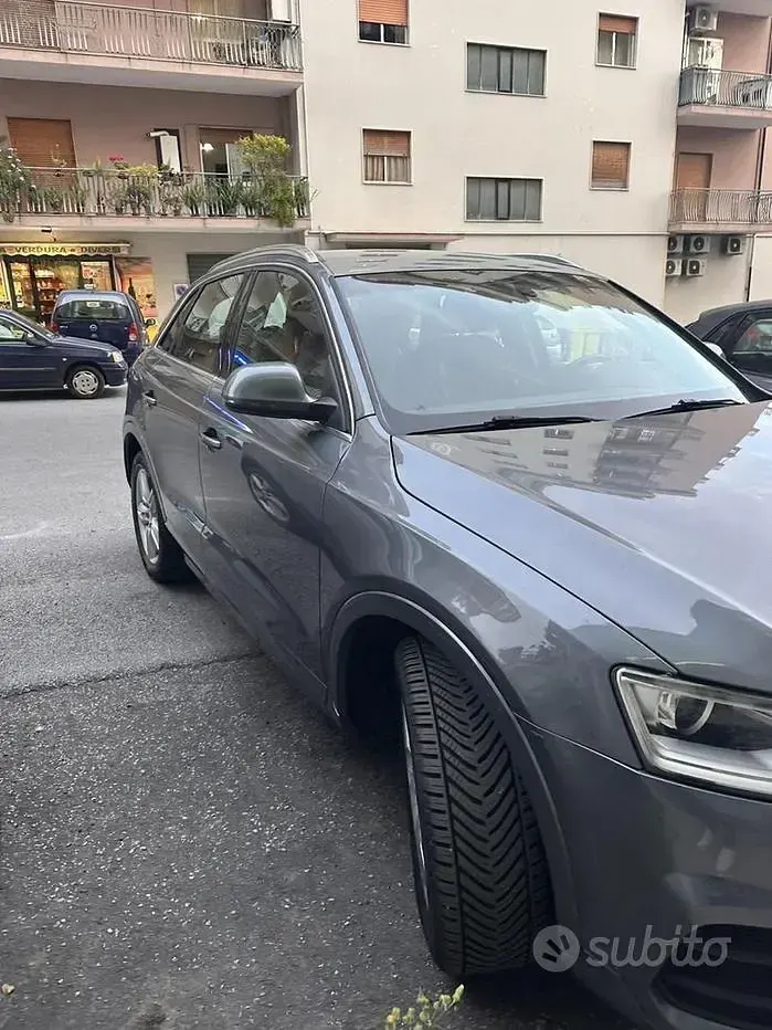 Begagnad Audi Q3 Sport 150 HK (110 kW) 2015 Grå SUV