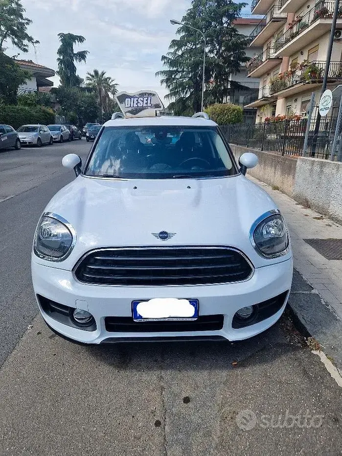 Usata Mini Cooper D Countryman Business 150 CV (110 kW) 2019 Bianco SUV