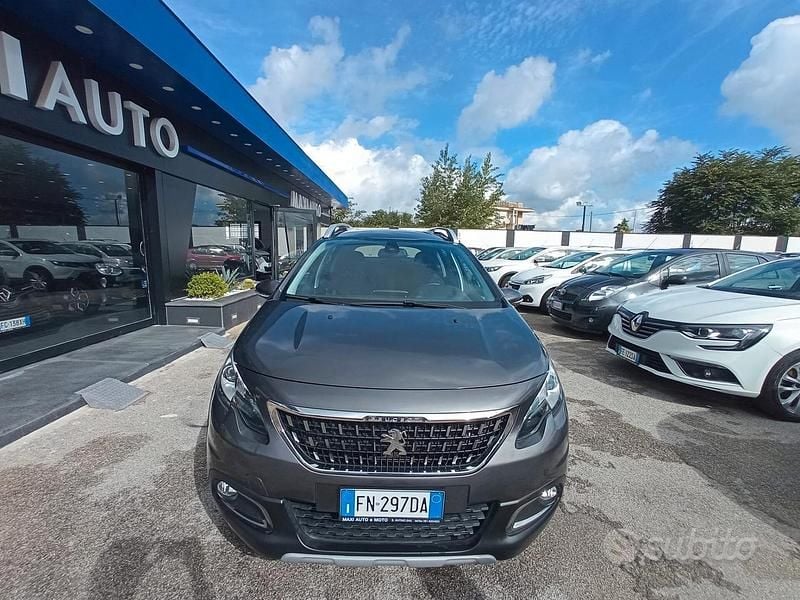 Usata Peugeot 2008 101 CV (74 kW) 2018 Grigio SUV