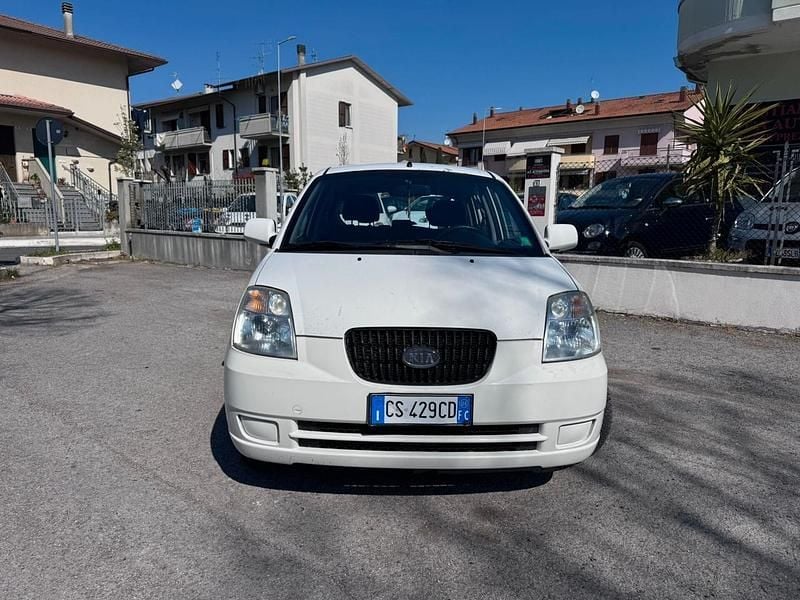Usata Kia Picanto LX 65 CV (47 kW) 2004 Bianco Utilitaria