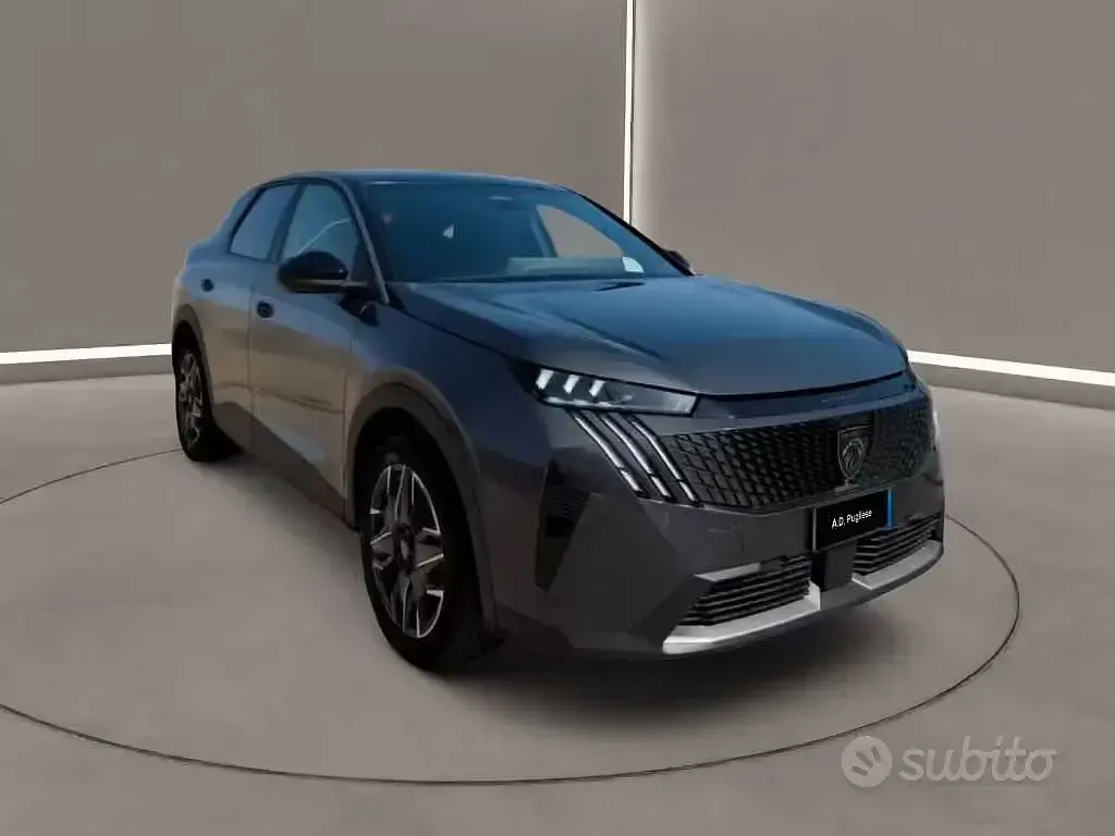 Usata Peugeot e-3008 100 kW (136 CV) 2025 Bluazzurro SUV