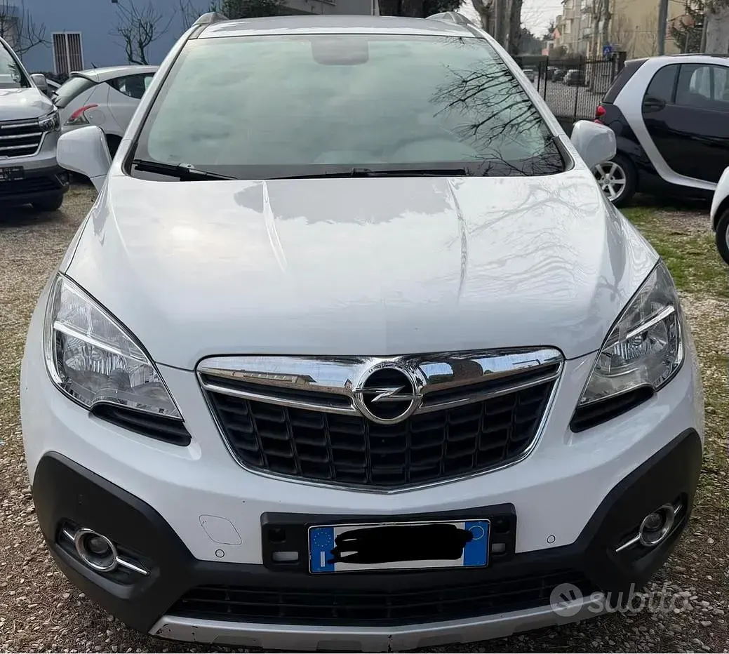 Usata Opel Mokka Cosmo 131 CV (96 kW) 2014 Bianco SUV