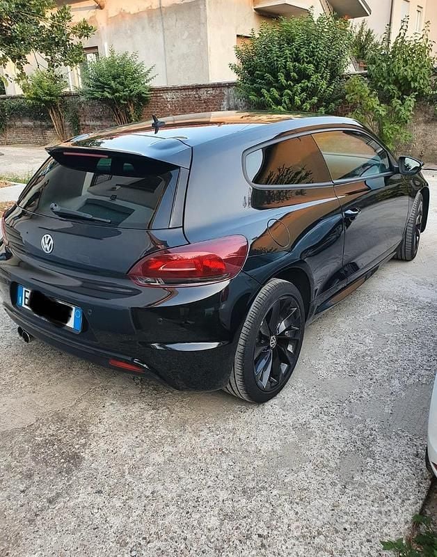 Usata VW Scirocco 170 CV (125 kW) 2010 Nero Coupé