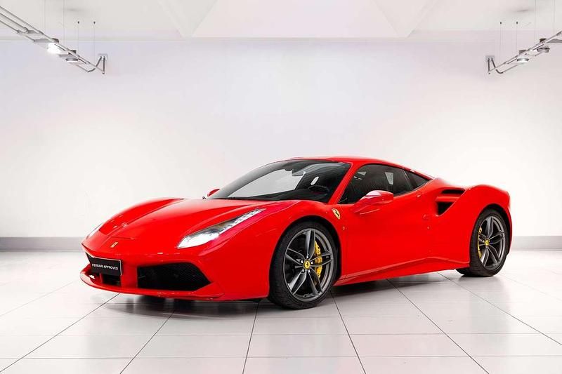Usata Ferrari 488 669 CV (492 kW) 2018 Rosso Coupé