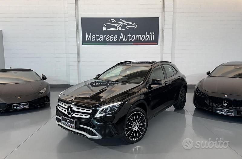 Usata Mercedes GLA180 122 CV (89 kW) 2019 Nero SUV