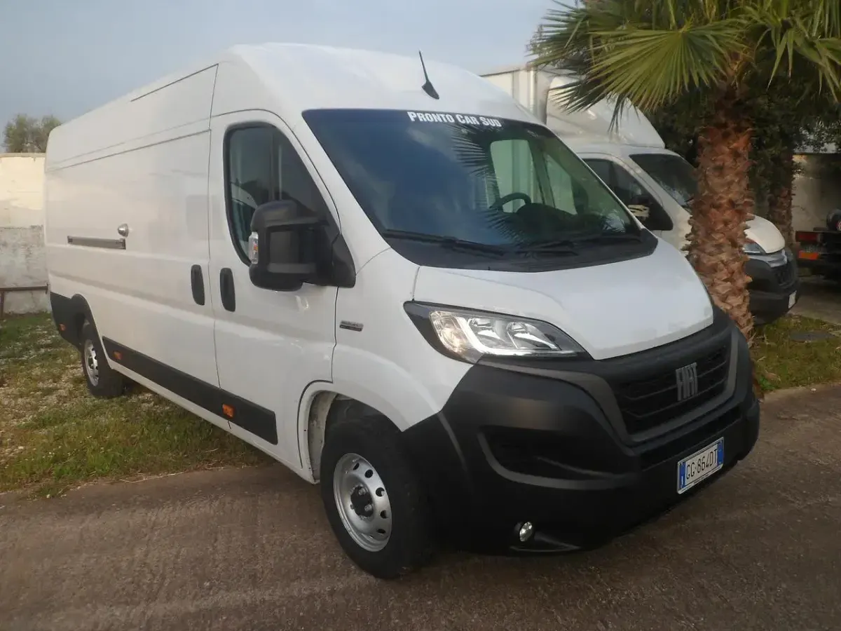Usata Fiat Ducato 160 CV (117 kW) 2022 Bianco Furgone