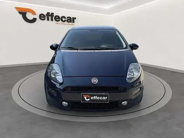 Usata Fiat Punto Lounge 69 CV (50 kW) 2015 Blu Utilitaria