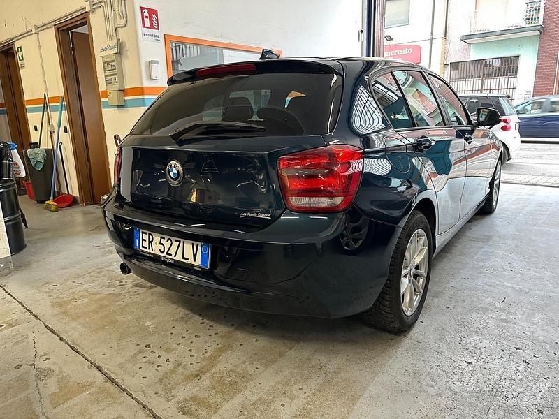 Usata BMW 116 Sport Line 136 CV (100 kW) 2013 Blu Utilitaria