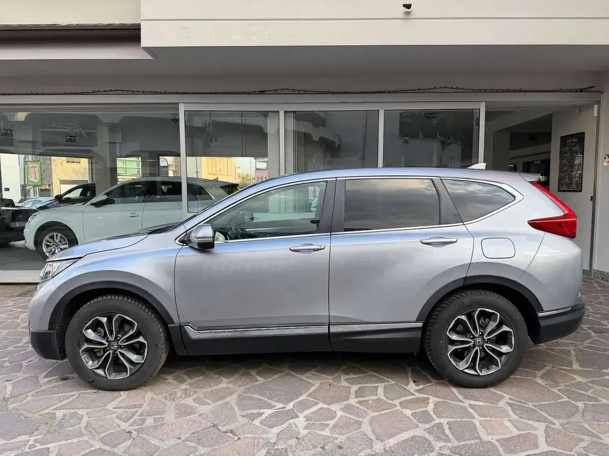 Usata Honda CR-V Elegance 145 CV (106 kW) 2022 Argento SUV