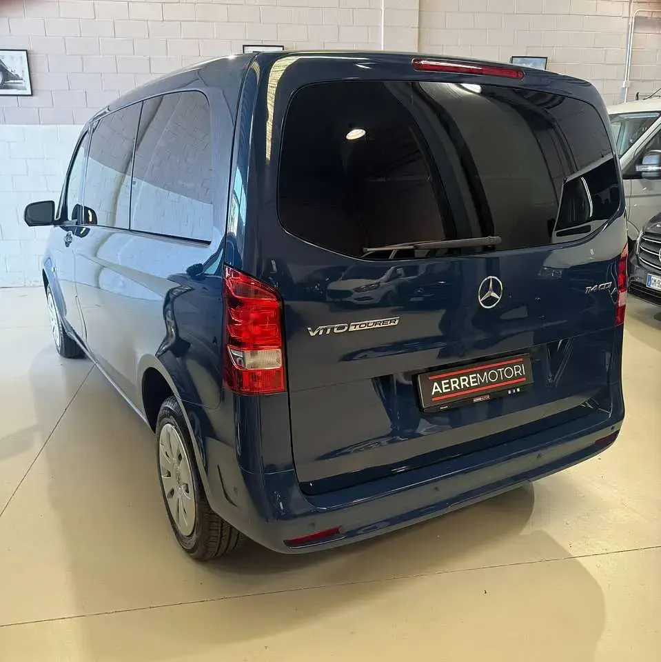 Usata Mercedes Vito 136 CV (100 kW) 2021 Blu navy Furgone