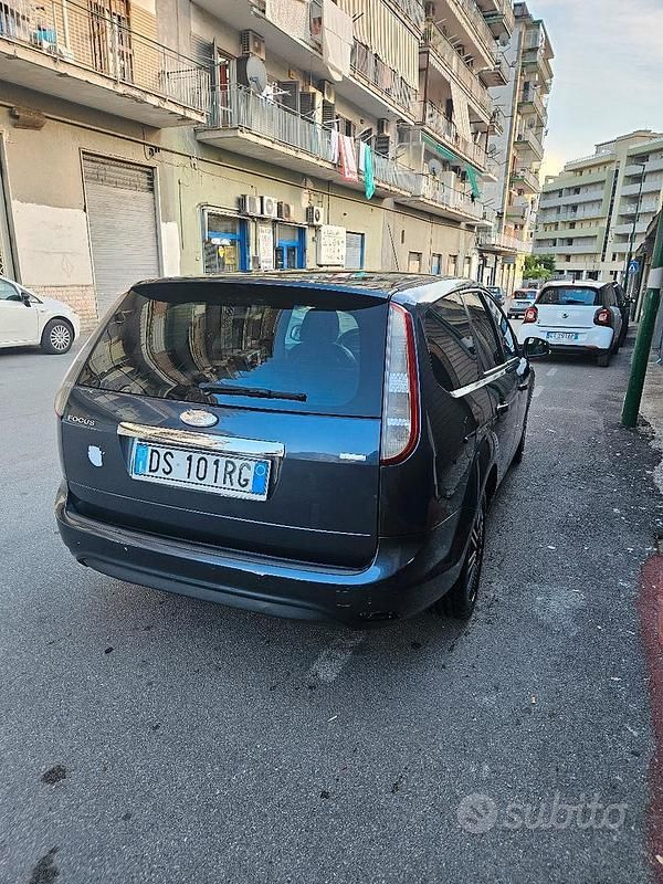Usata Ford Focus 100 CV (73 kW) 2009 Berlina