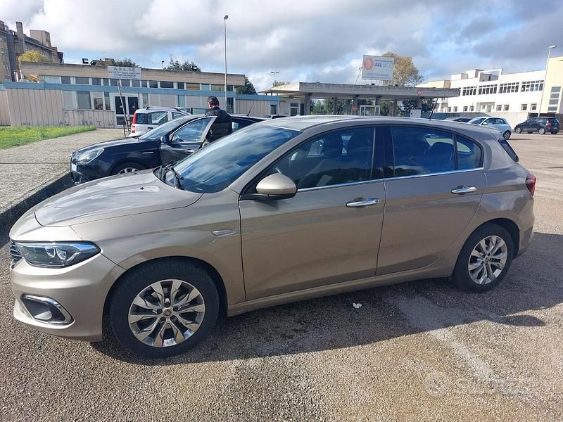 Usata Fiat Tipo 2018 Marrone Berlina
