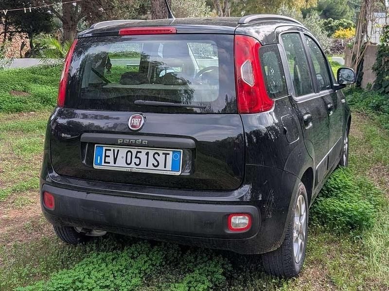 Usata Fiat Panda Lounge 69 CV (50 kW) 2013 Nero Utilitaria