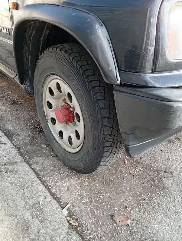 Usata Suzuki Vitara 79 CV (58 kW) 1992 Nero SUV