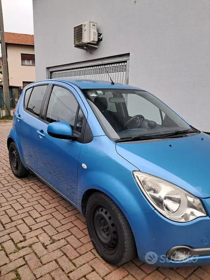 Usata Opel Agila 86 CV (63 kW) 2008 Blu Utilitaria